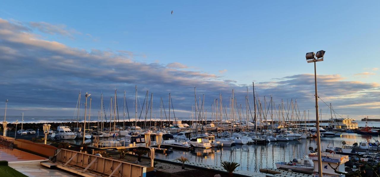 Residence De Standing La Pecherie Spacieux T3 Comme Un Cocon Familial Vue Mer Et Sur L'Avant Port Sur Le Bout Du Bout De Cap D'Agde Seule Cap En Occitanie Exterior photo